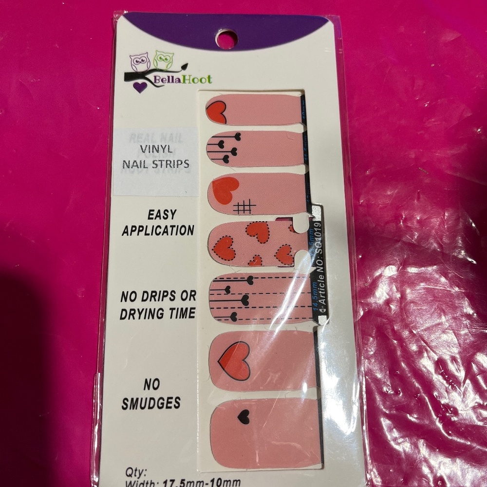 Bella hoot nail strips